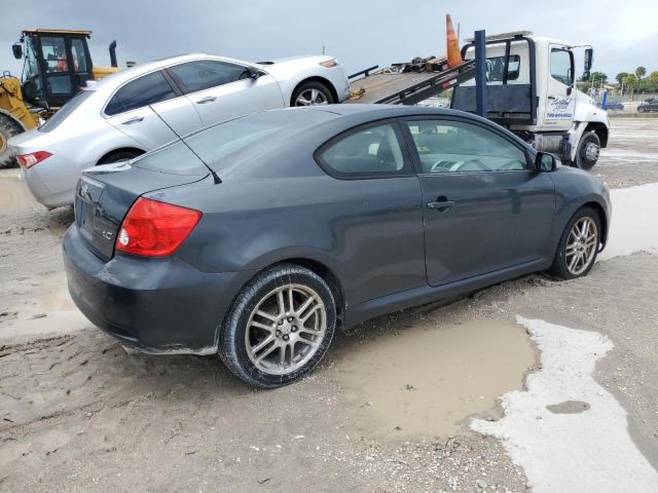 Изображение 3 2006 TOYOTA SCION TC 2006 с VIN JTKDE177860070181