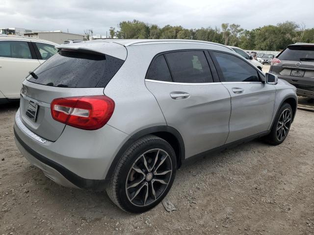 Obraz 3 z 2016 MERCEDES-BENZ GLA 250 2016 z VIN WDCTG4EB7GJ227193