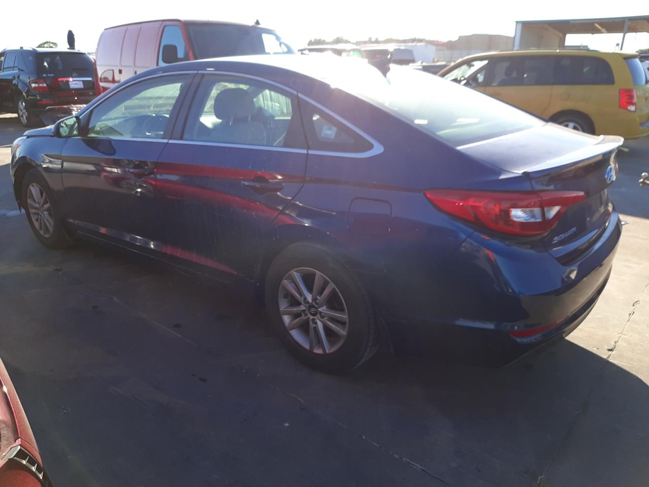 Изображение 2 2015 HYUNDAI SONATA SE 2015 с VIN 5NPE24AF3FH205205