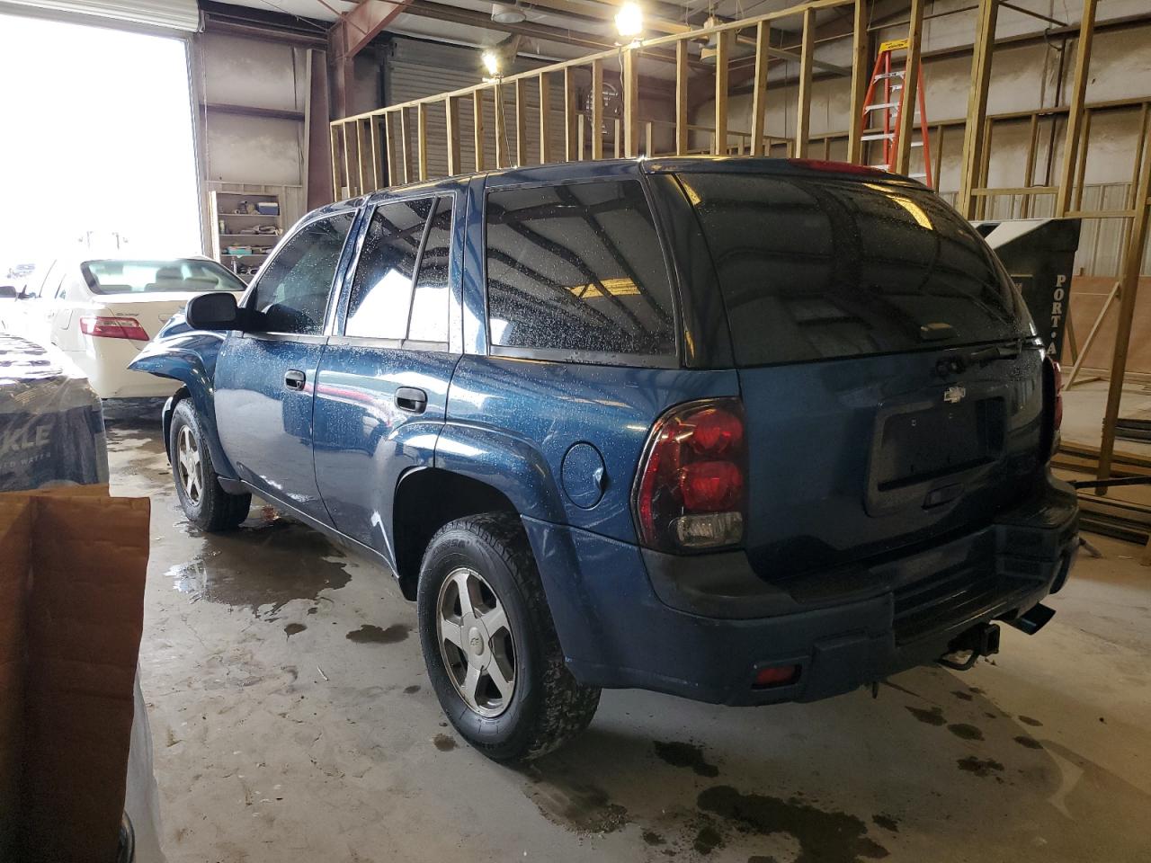 Obraz 2 z 2005 CHEVROLET TRAILBLAZER LS 2005 z VIN 1GNDS13S152147414