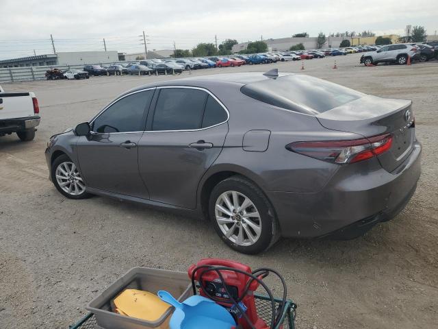 Obraz 2 z 2023 TOYOTA CAMRY LE 2023 z VIN 4T1C11AK1PU799222