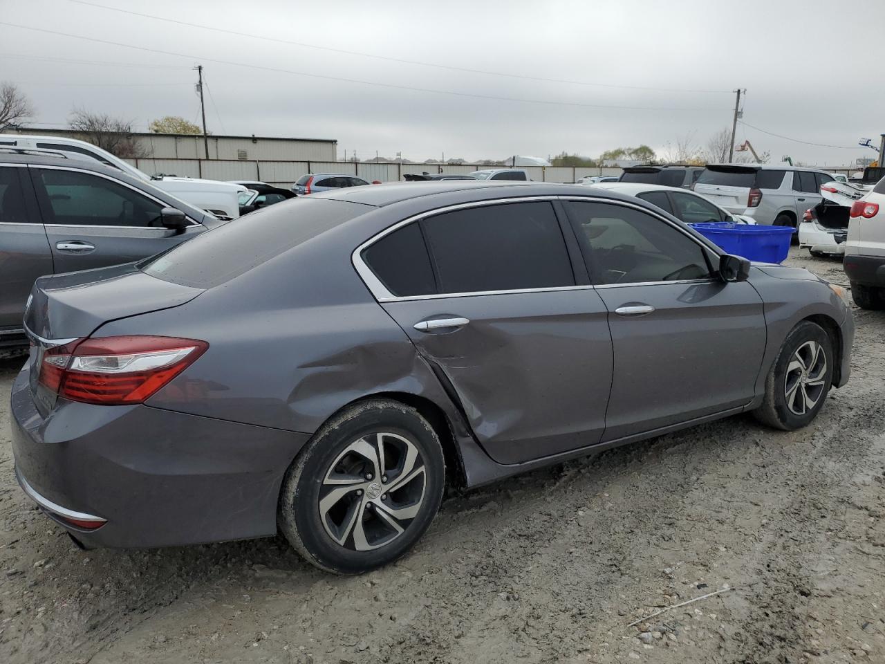 Obraz 3 z 2016 HONDA ACCORD LX 2016 z VIN 1HGCR2F34GA099010