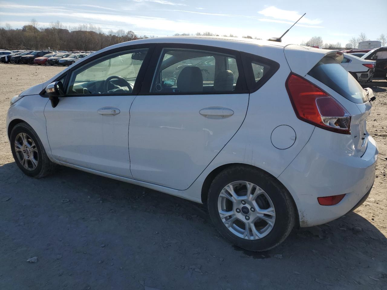 Image 2 of 2014 FORD FIESTA SE 2014 with VIN 3FADP4EJXEM189000