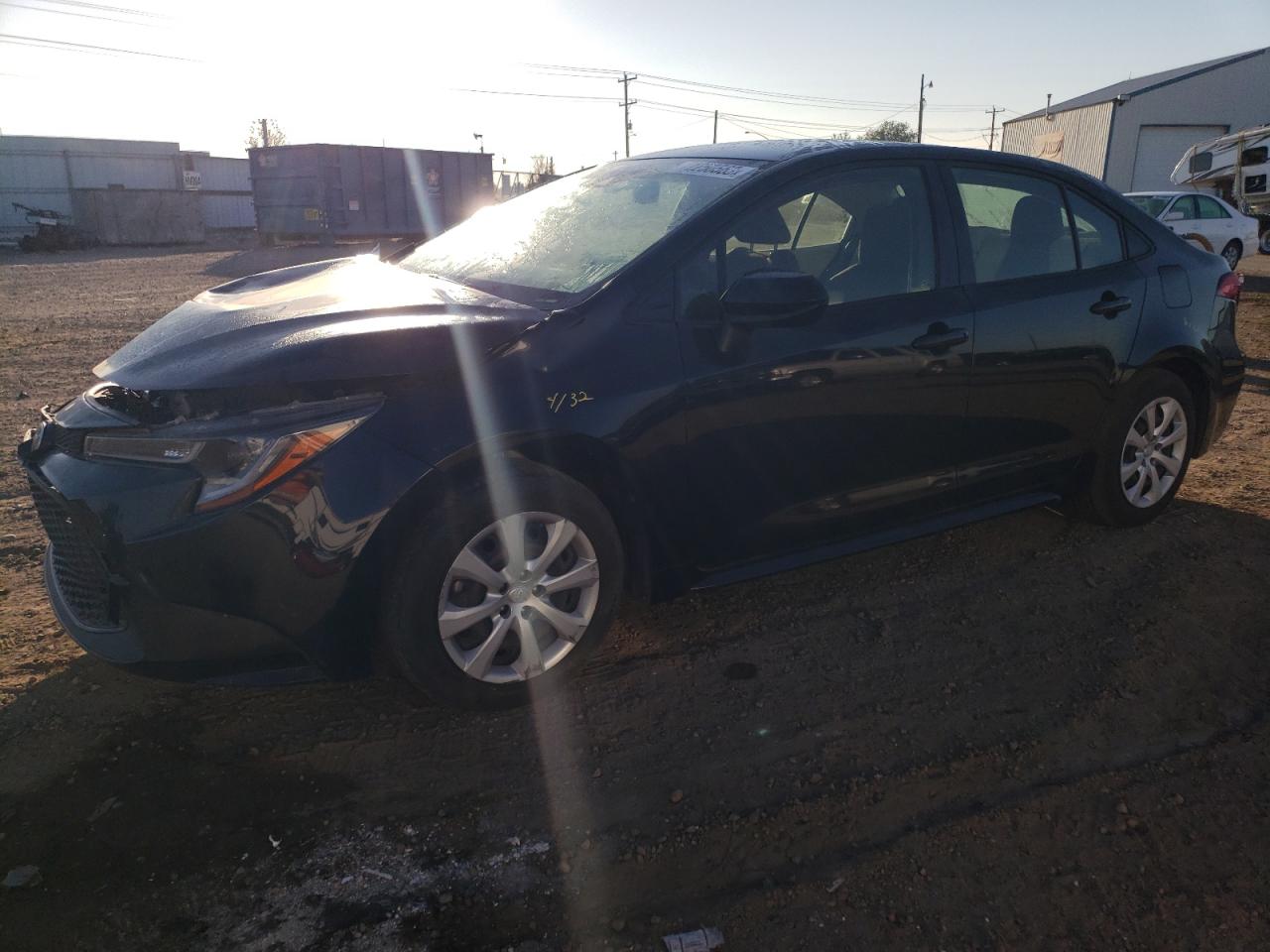 Image 1 of 2021 TOYOTA COROLLA LE 2021 with VIN JTDEPMAE8MJ141756