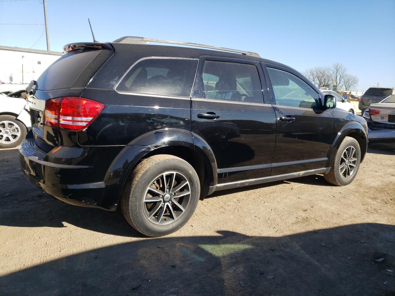 Obraz 3 z 2018 DODGE JOURNEY SE 2018 z VIN 3C4PDCAB4JT445754