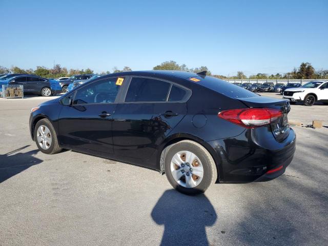 Obraz 2 z 2017 KIA FORTE LX 2017 z VIN 3KPFK4A78HE068427