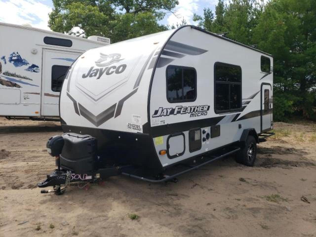 Изображение 1 2022 JACO JAY SERIES 2022 с VIN 1UJBJ0AJ8N1JK0952