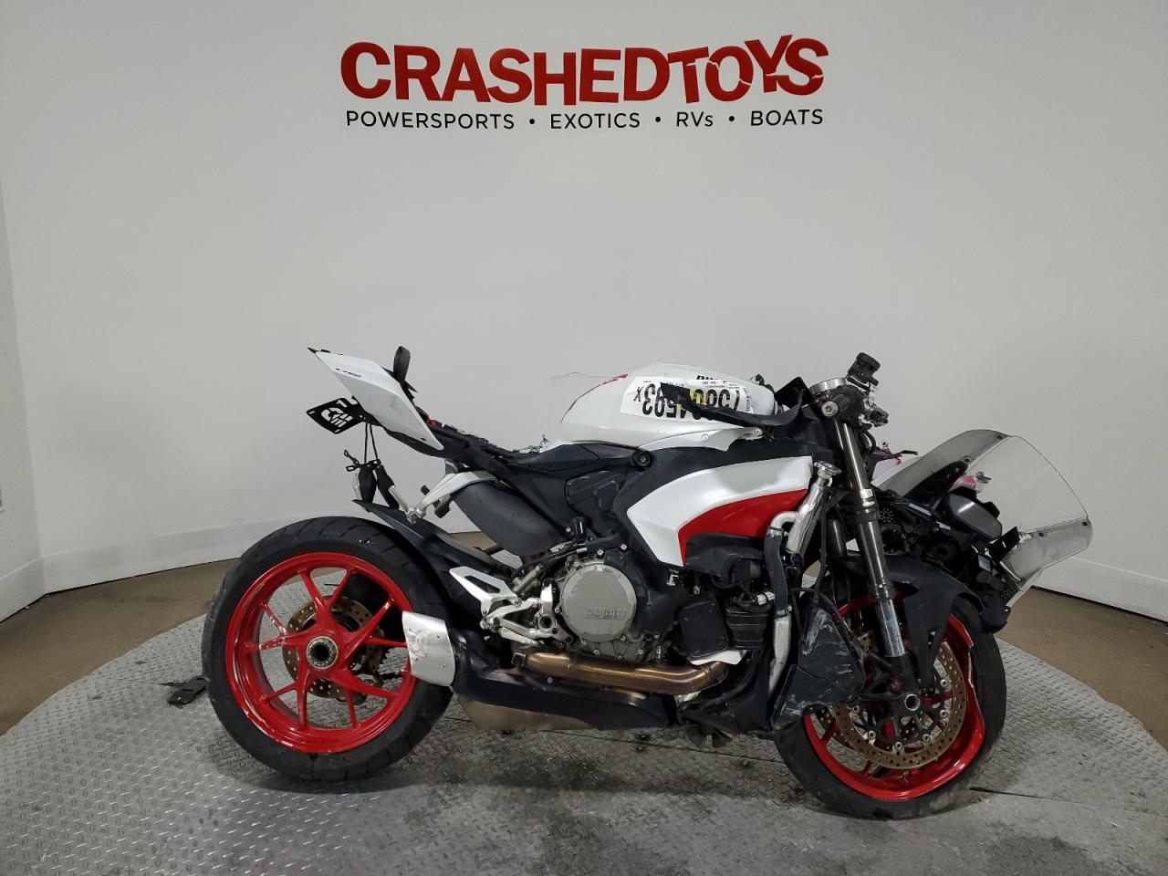 Image 1 of 2022 DUCATI PANIGALE V2 2022 with VIN ZDMHAATW9NB006403