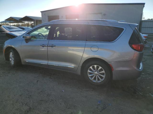 Image 2 of 2019 CHRYSLER PACIFICA TOURING L 2019 with VIN 2C4RC1BG4KR537414