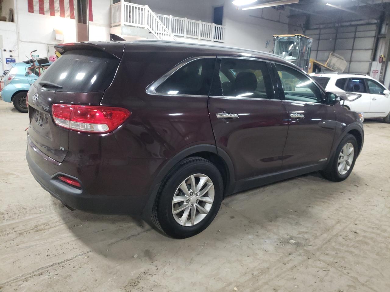 Image 3 of 2016 KIA SORENTO LX 2016 with VIN 5XYPGDA51GG002307