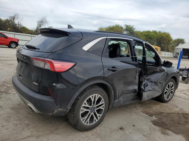 Image 3 of 2020 FORD ESCAPE SEL 2020 with VIN 1FMCU0H60LUB02112