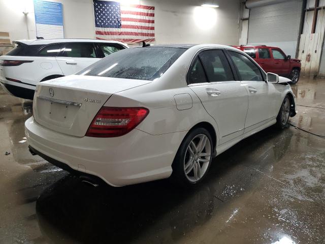 Image 3 of 2013 MERCEDES-BENZ C 300 4MATIC 2013 with VIN WDDGF8AB1DA804745