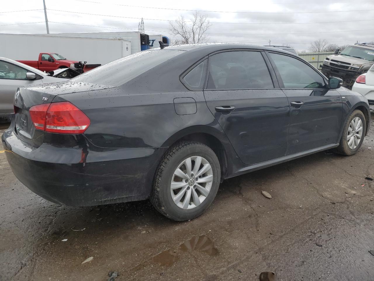 Obraz 3 z 2015 VOLKSWAGEN PASSAT S 2015 z VIN 1VWAT7A31FC023031