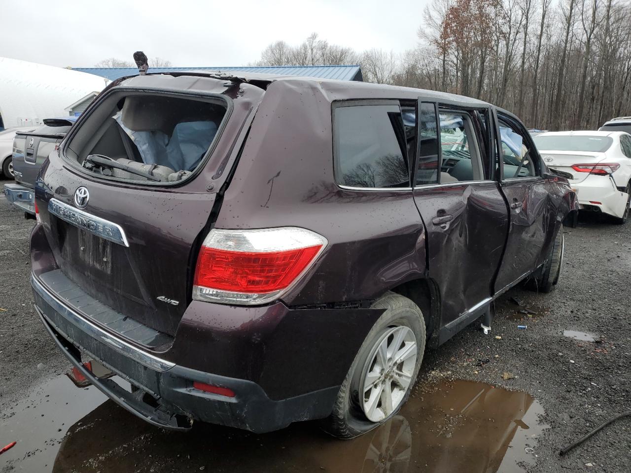 Изображение 3 2013 TOYOTA HIGHLANDER BASE 2013 с VIN 5TDBK3EH9DS234238
