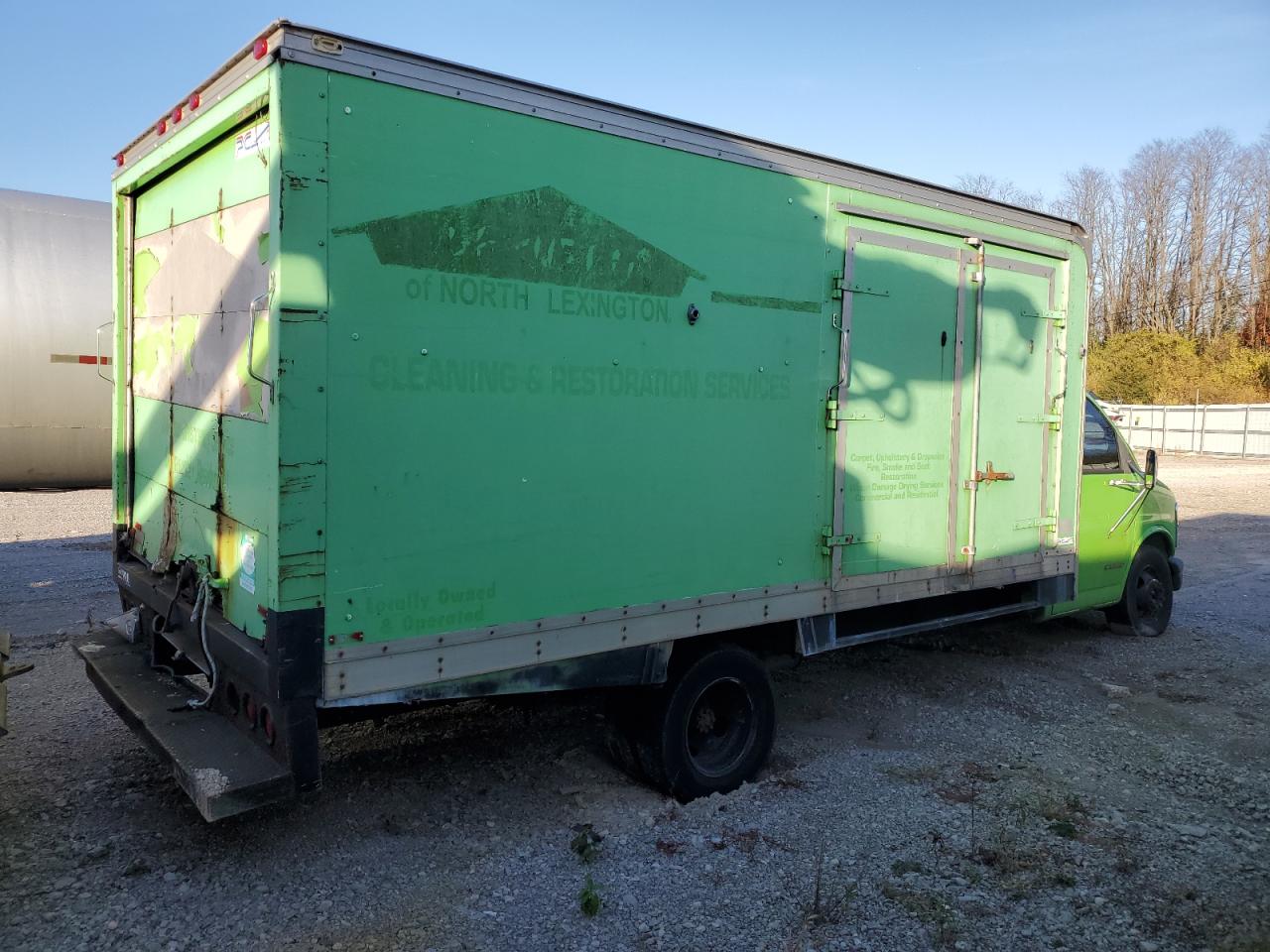 Image 3 of 2002 CHEVROLET EXPRESS G3500  2002 with VIN 1GBJG31R421134641