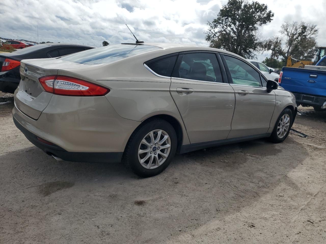 Image 3 of 2015 FORD FUSION S 2015 with VIN 3FA6P0G76FR310841
