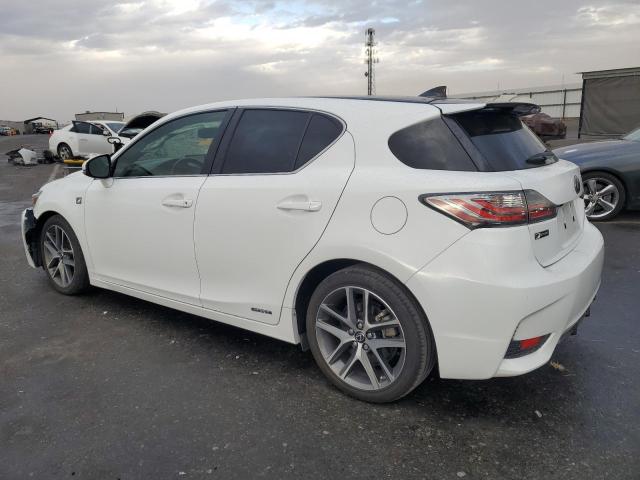 Obraz 2 z 2017 LEXUS CT 200 2017 z VIN JTHKD5BH3H2296756
