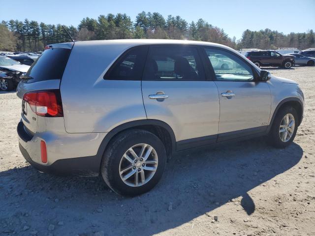 Image 3 of 2015 KIA SORENTO LX 2015 with VIN 5XYKTCA66FG608550