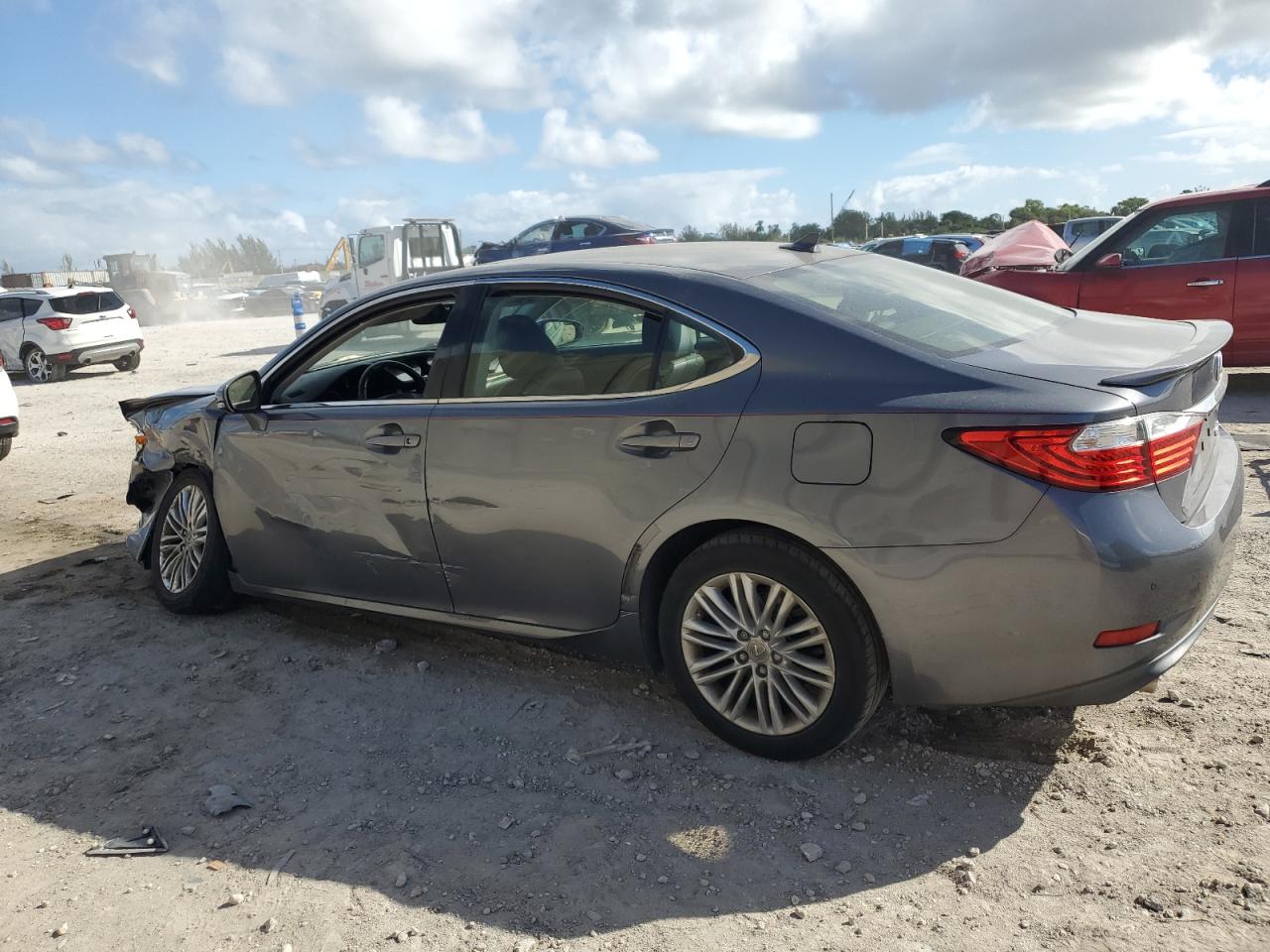 Изображение 2 2014 LEXUS ES 350 2014 с VIN JTHBK1GG4E2136041