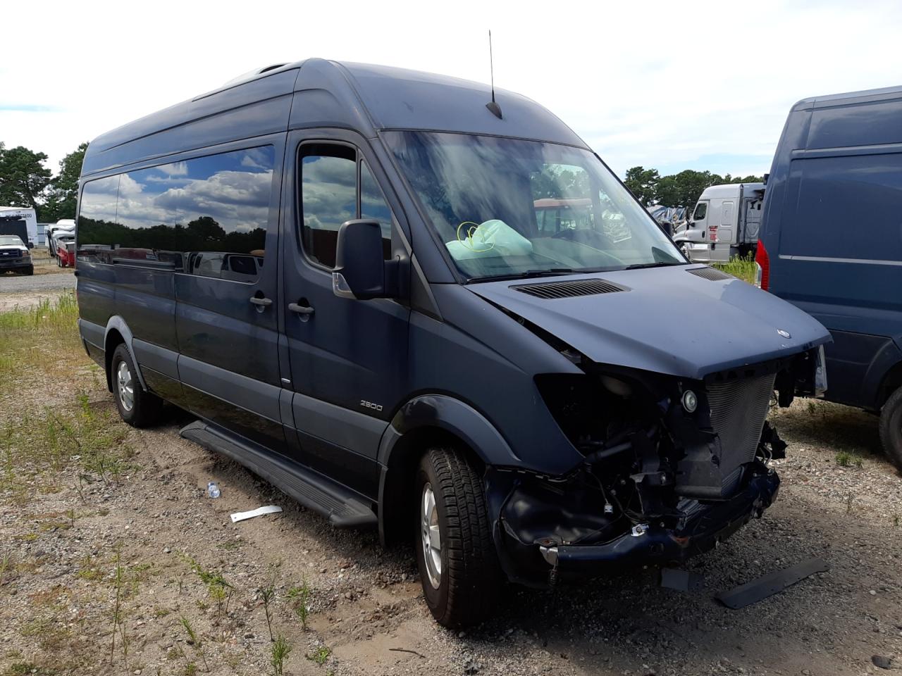 Image 1 of 2015 MERCEDES-BENZ SPRINTER 2500 2015 with VIN WDZPE8CC0F5974500
