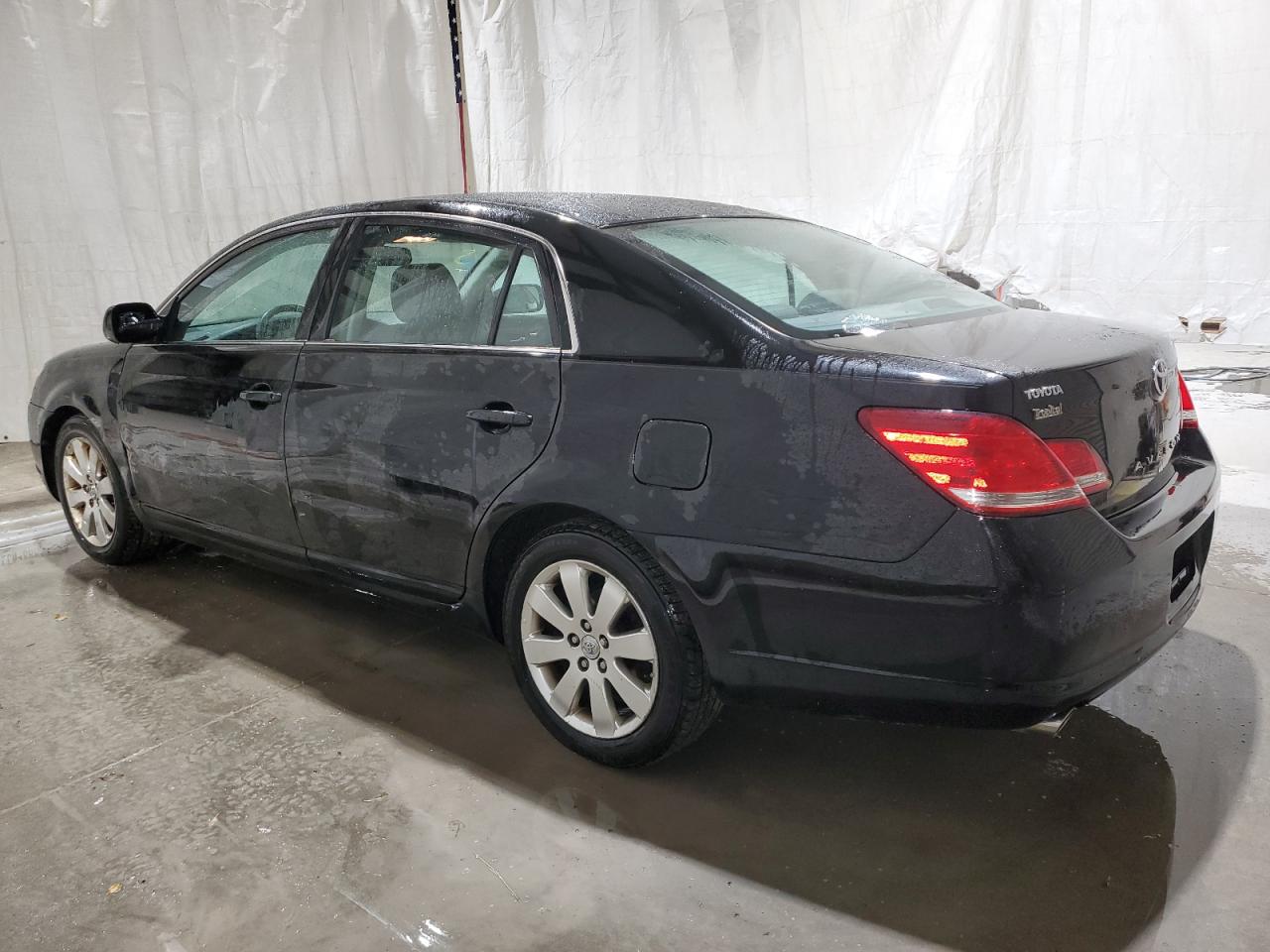 Image 2 of 2007 TOYOTA AVALON XL 2007 with VIN 4T1BK36B97U210771