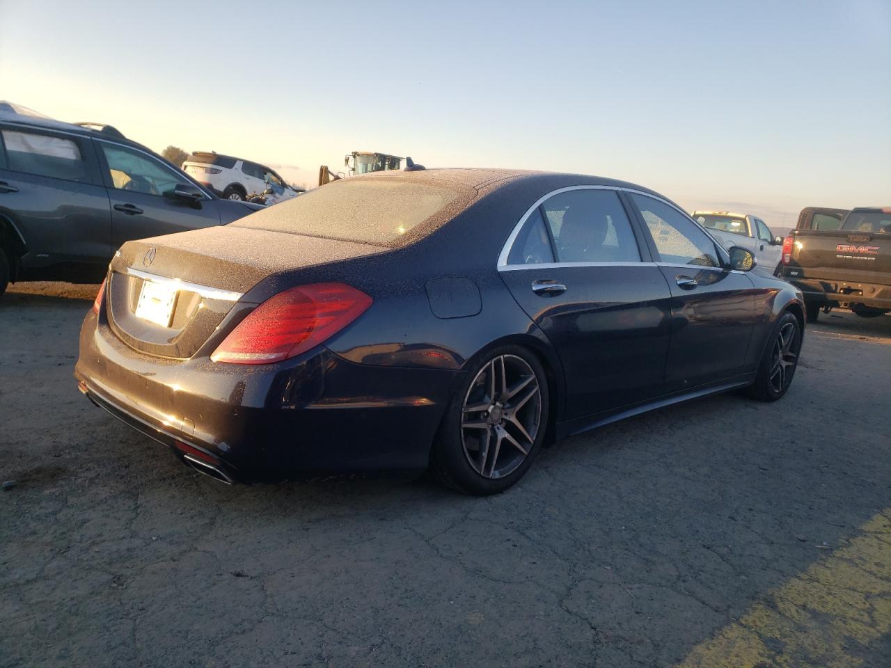 Image 3 of 2014 MERCEDES-BENZ S 550 2014 with VIN WDDUG8CB3EA043697