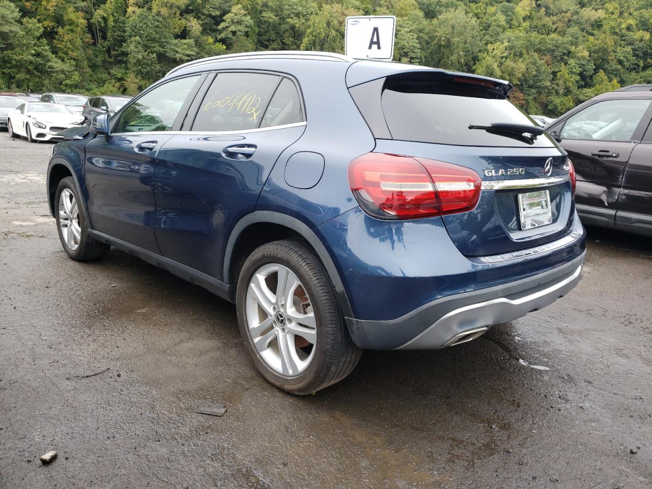 Image 3 of Mercedes-Benz Gla 250 4Matic 2020 with VIN WDCTG4GB1LJ666428