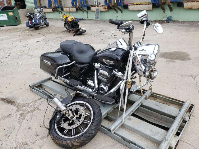 Изображение 1 2017 HARLEY-DAVIDSON FLHR ROAD KING 2017 с VIN 1HD1FBC17HB613833