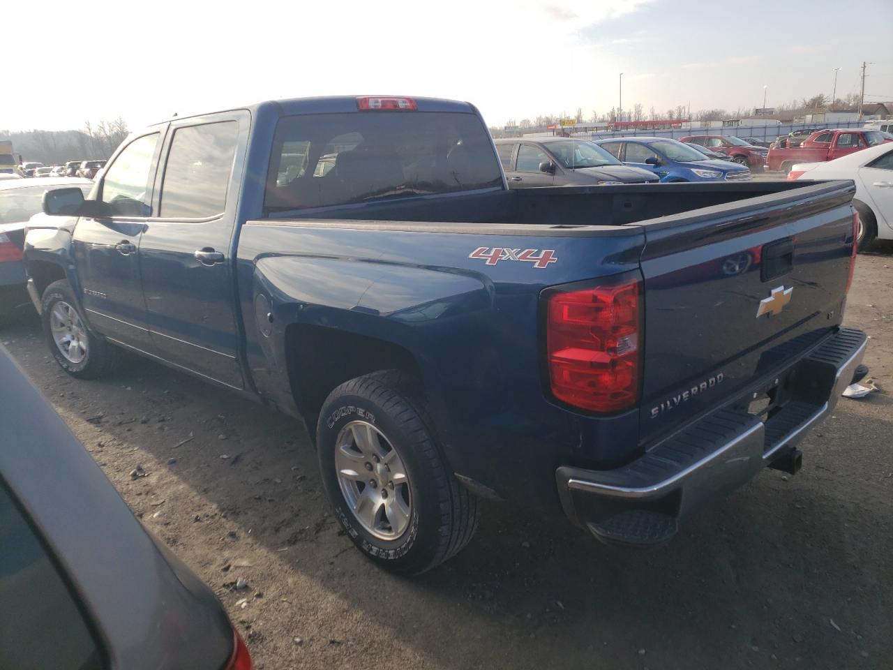 Image 2 of 2017 CHEVROLET SILVERADO K1500 LT 2017 with VIN 3GCUKREC9HG130269