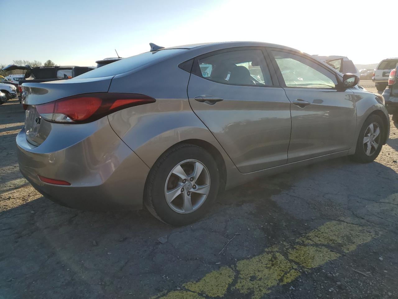 Image 3 of 2014 HYUNDAI ELANTRA SE 2014 with VIN 5NPDH4AE3EH537564