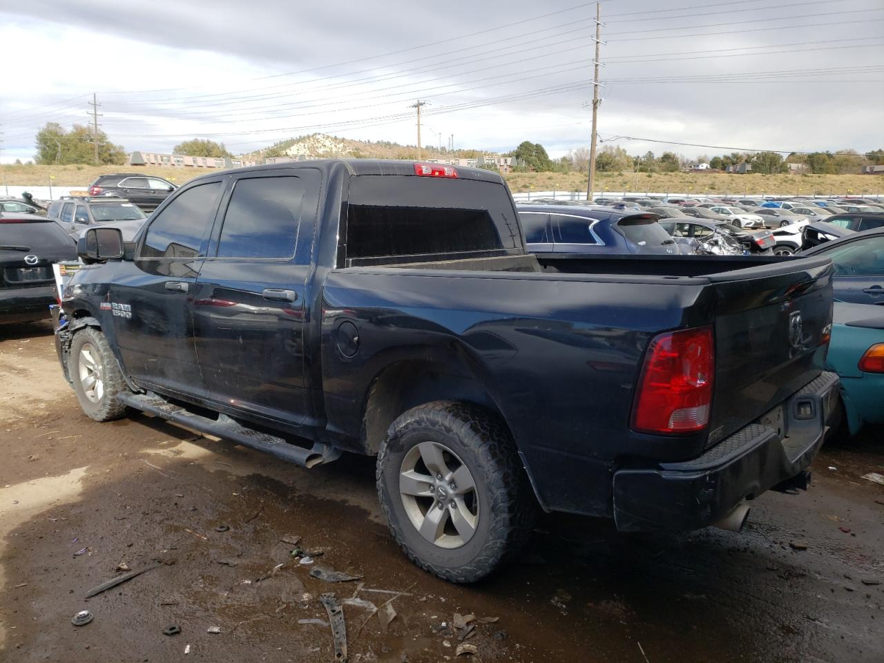 Изображение 2 2017 RAM 1500 ST 2017 с VIN 3C6RR7KTXHG524686
