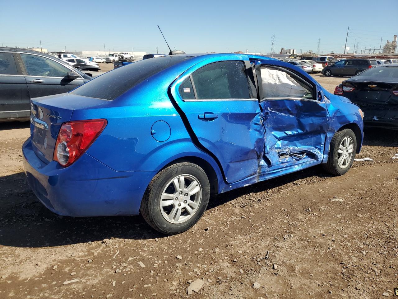 Image 3 of 2016 CHEVROLET SONIC LT 2016 with VIN 1G1JC5SH2G4137822