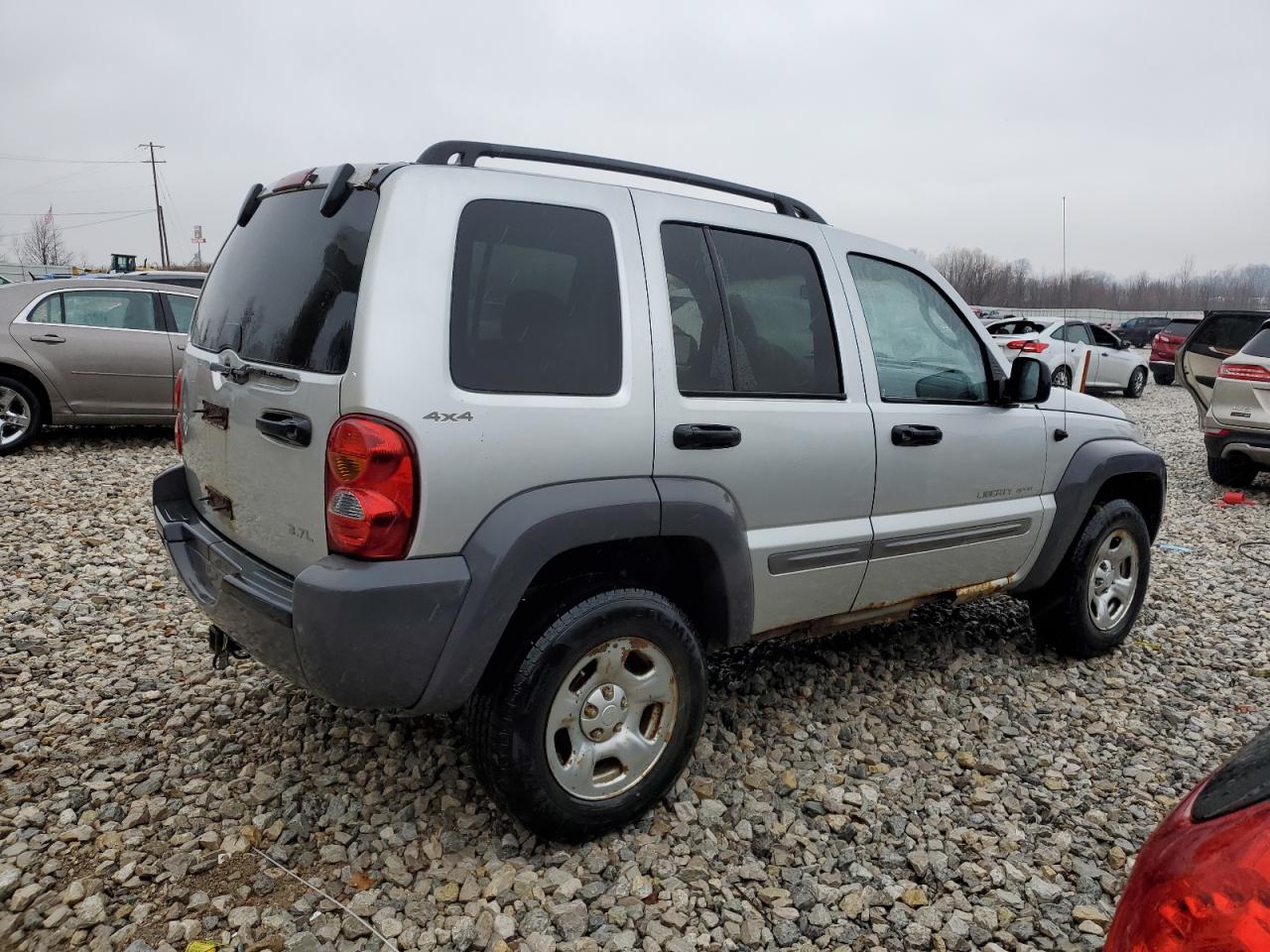 Image 3 of 2002 JEEP LIBERTY SPORT 2002 with VIN 1J4GL48KX2W225846