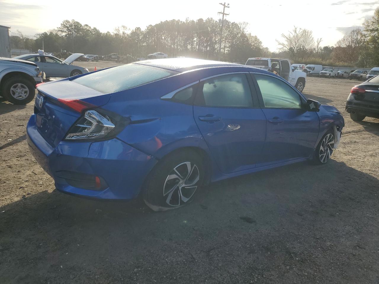 Obraz 3 z 2016 HONDA CIVIC EX 2016 z VIN 19XFC2F74GE033814