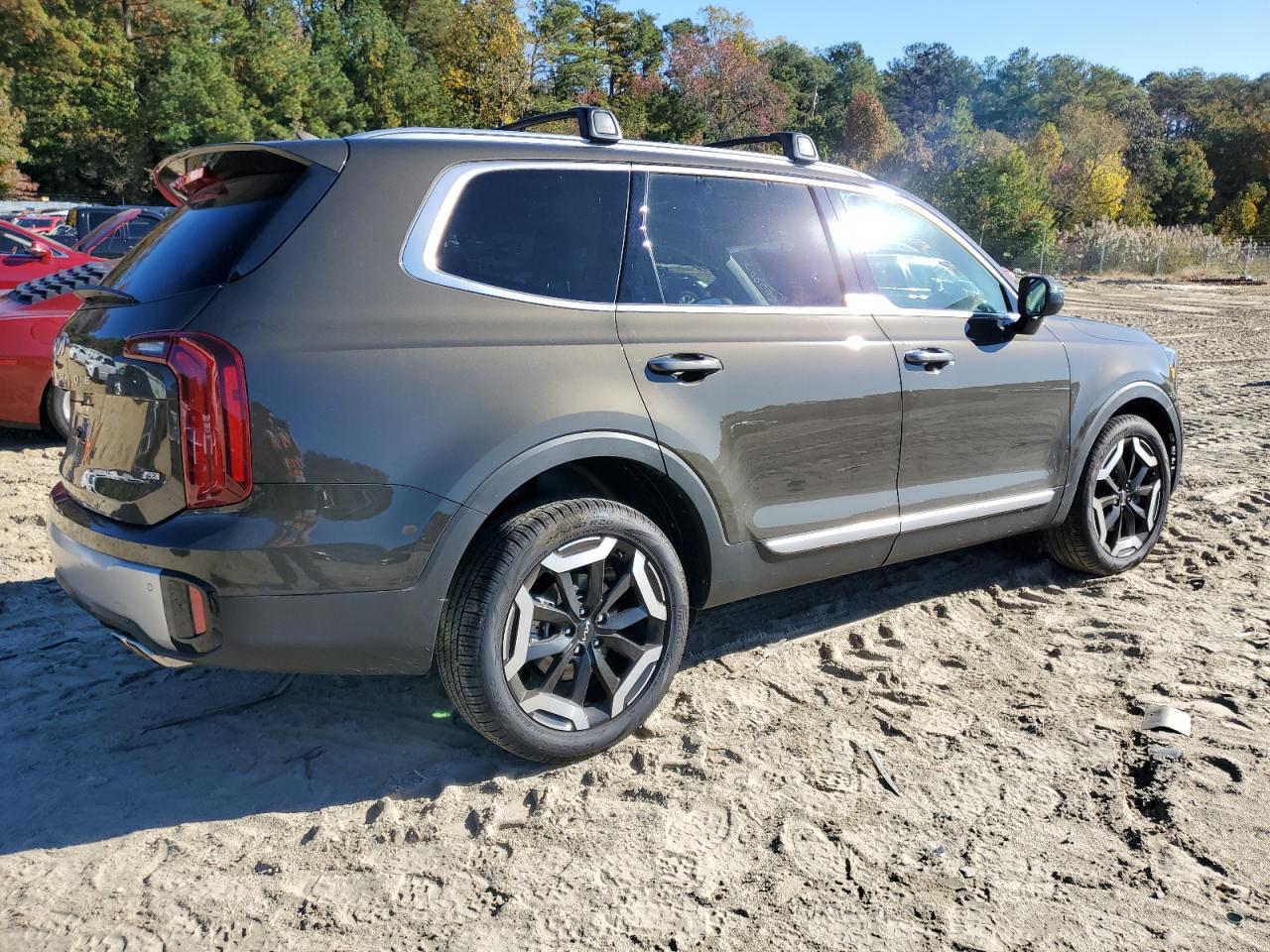 Obraz 3 z 2024 KIA TELLURIDE S 2024 z VIN 5XYP6DGC6RG420759