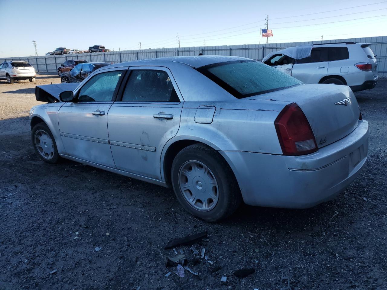 Image 2 of 2005 CHRYSLER 300 TOURING 2005 with VIN 2C3JA53GX5H657810