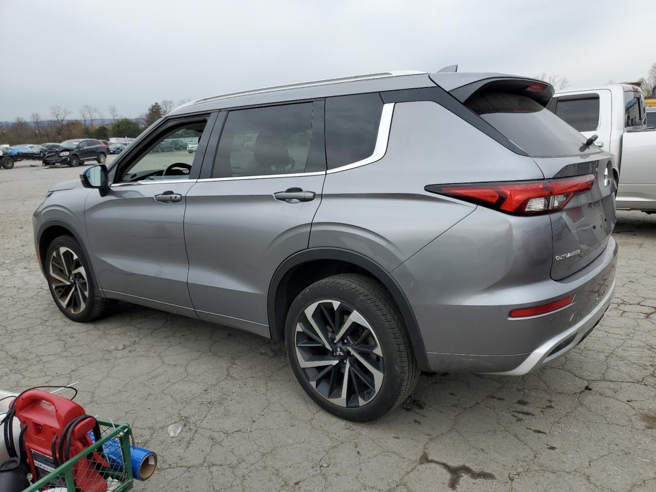 Изображение 2 2022 MITSUBISHI OUTLANDER SEL 2022 с VIN JA4J3VA82NZ008692