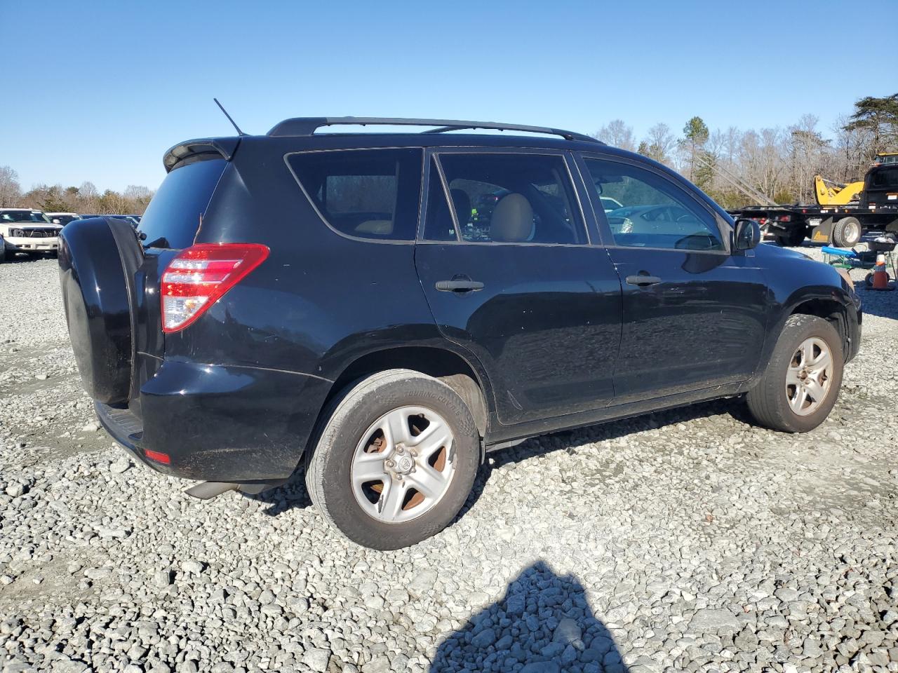 Image 3 of 2010 TOYOTA RAV4  2010 with VIN 2T3ZF4DVXAW047990
