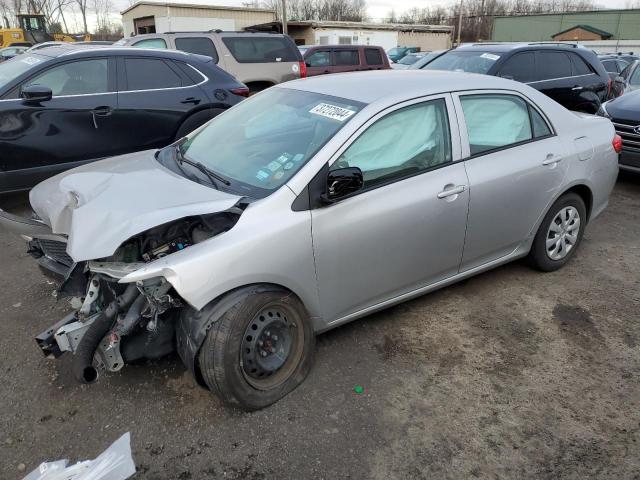 Obraz 1 z 2010 TOYOTA COROLLA BASE 2010 z VIN 2T1BU4EE3AC295725