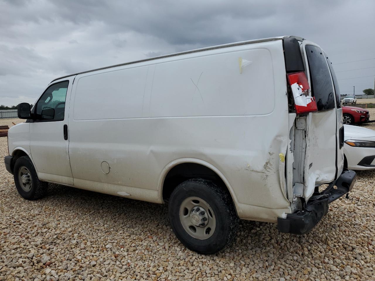 Image 2 of 2017 CHEVROLET EXPRESS G2500  2017 with VIN 1GCWGAFF7H1188500