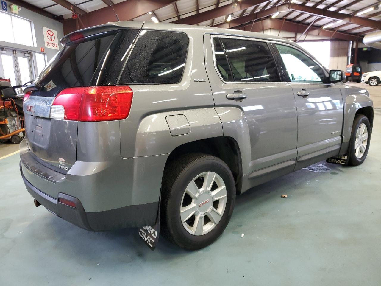 Image 3 of 2012 GMC TERRAIN SLE 2012 with VIN 2GKFLREK0C6322458