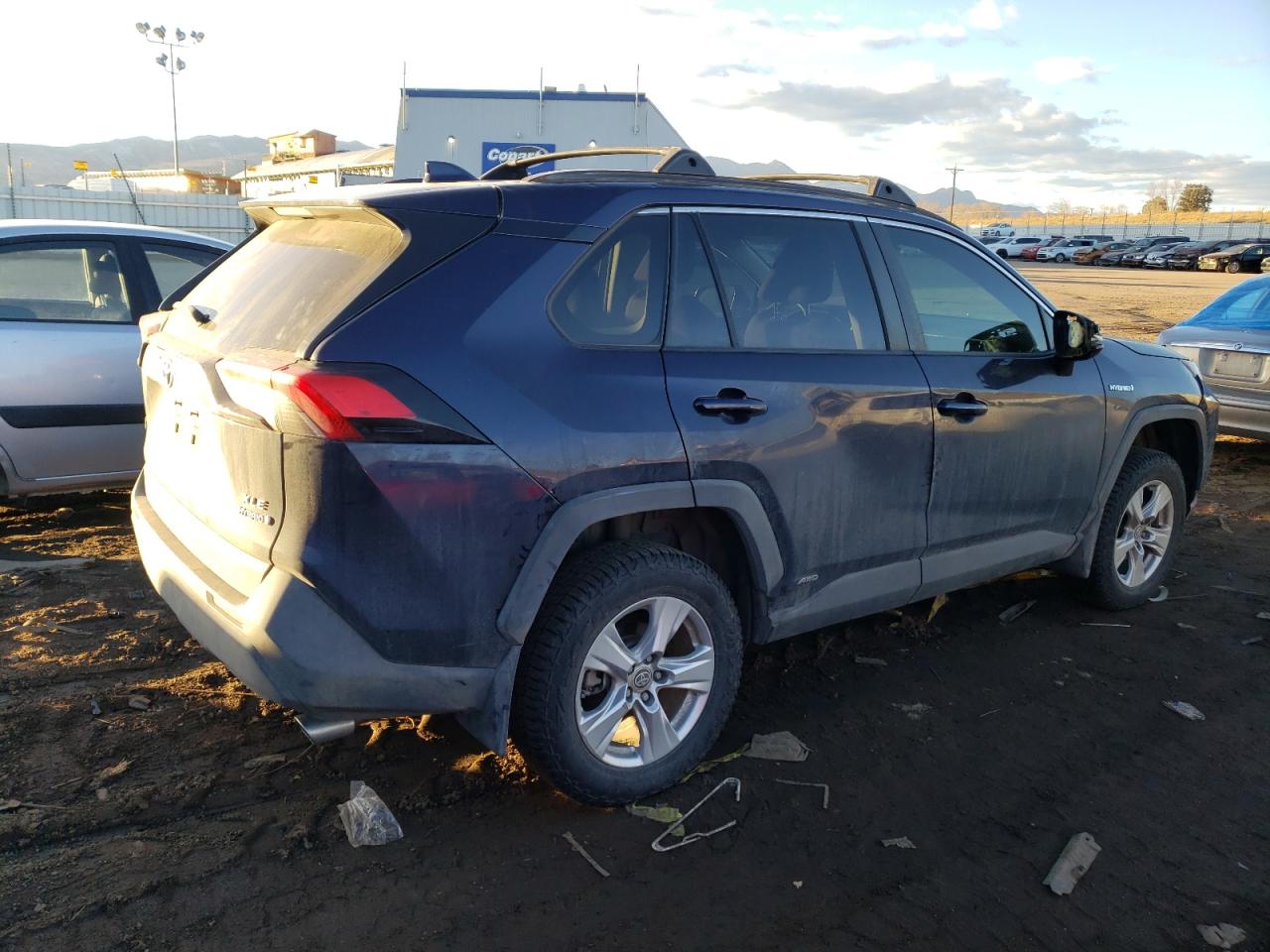 Image 3 of 2020 TOYOTA RAV4 XLE 2020 with VIN JTMRWRFV2LD071615