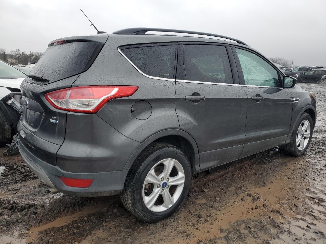 Image 3 of 2016 FORD ESCAPE SE 2016 with VIN 1FMCU9GX5GUB41217