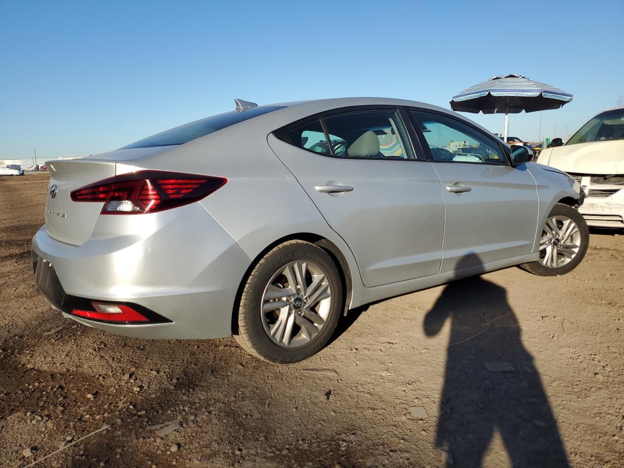 Image 3 of 2019 HYUNDAI ELANTRA SEL 2019 with VIN 5NPD84LF7KH445424