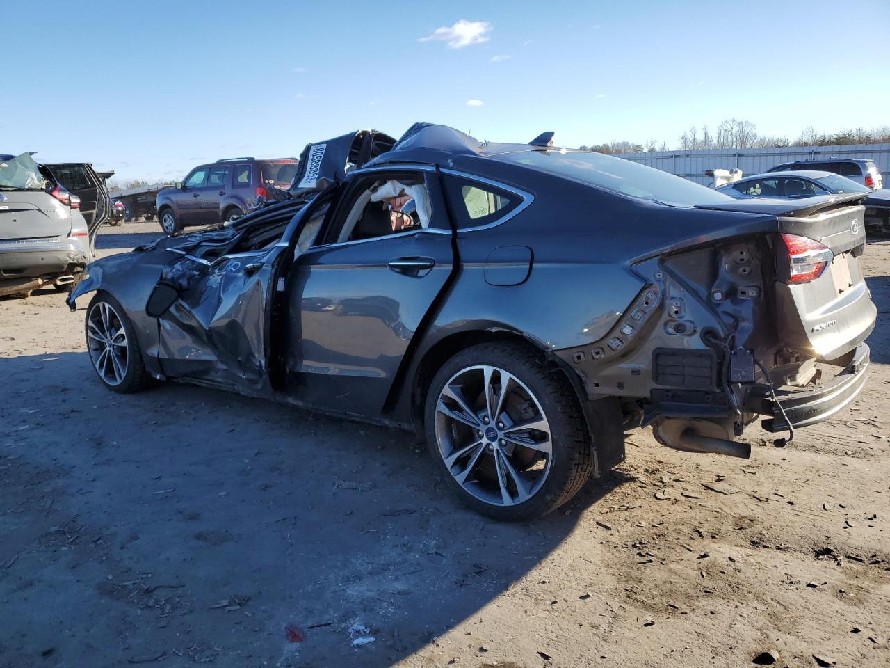 Изображение 2 2020 FORD FUSION TITANIUM 2020 с VIN 3FA6P0K90LR193164