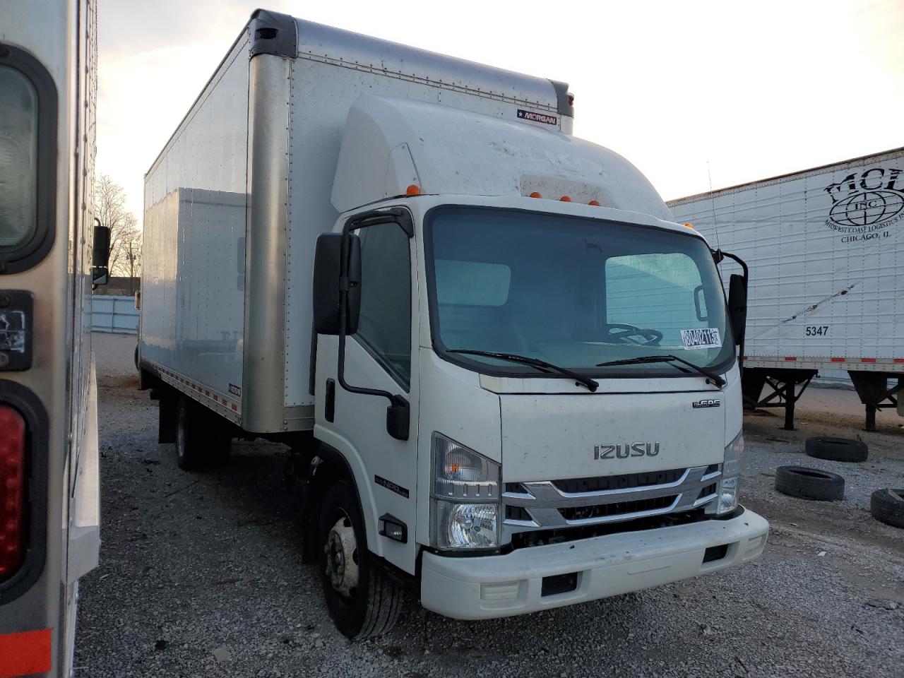 Изображение 2019 ISUZU NPR HD  2019