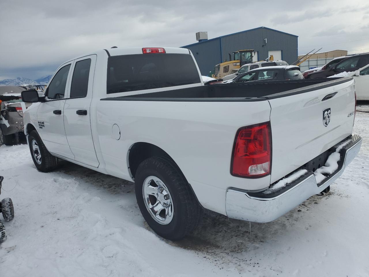 Изображение 2 2021 RAM 1500 CLASSIC TRADESMAN 2021 с VIN 1C6RR7FG6MS508016