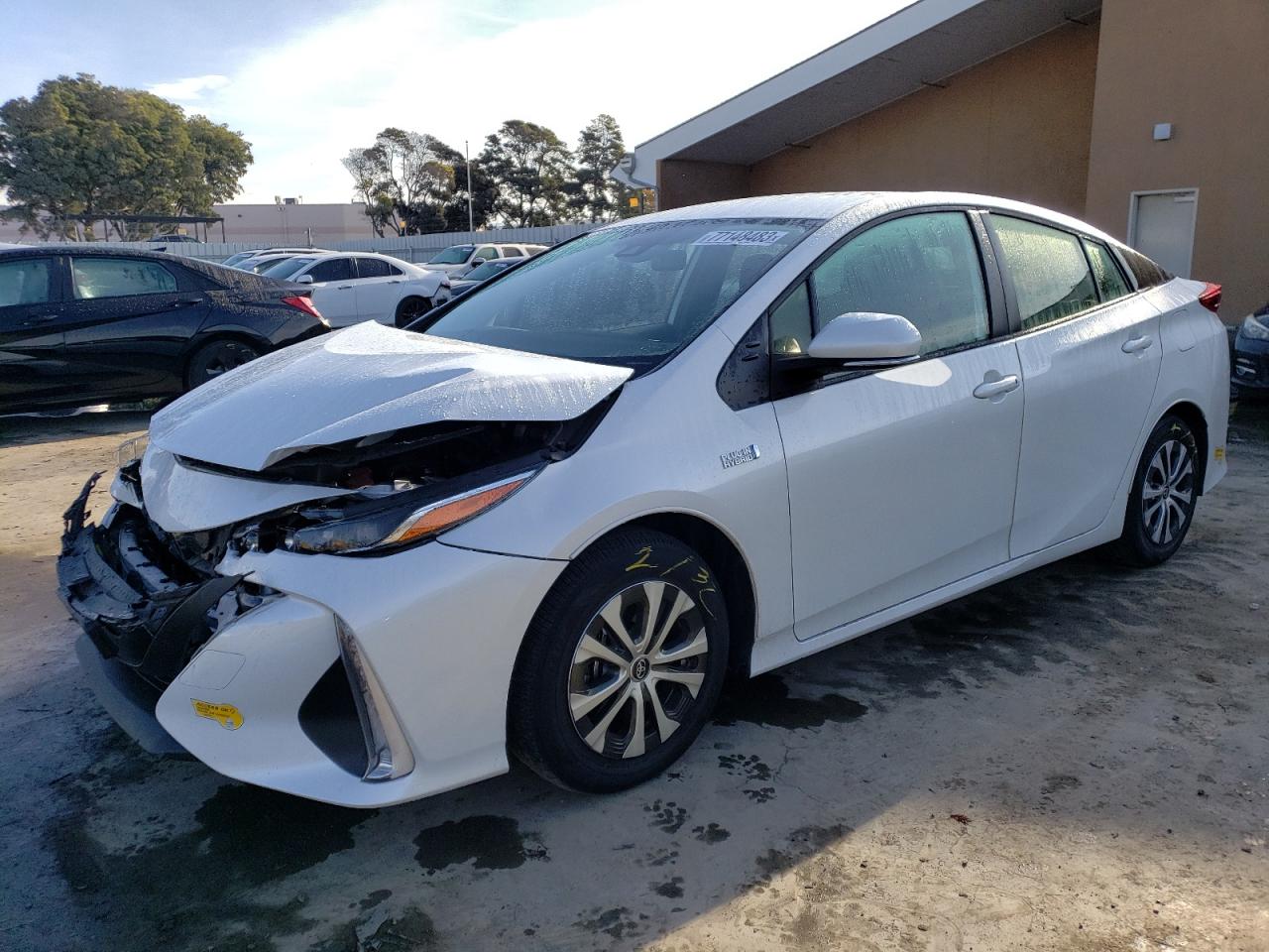 Изображение 1 2021 TOYOTA PRIUS PRIME LE 2021 с VIN JTDKAMFP3M3188535