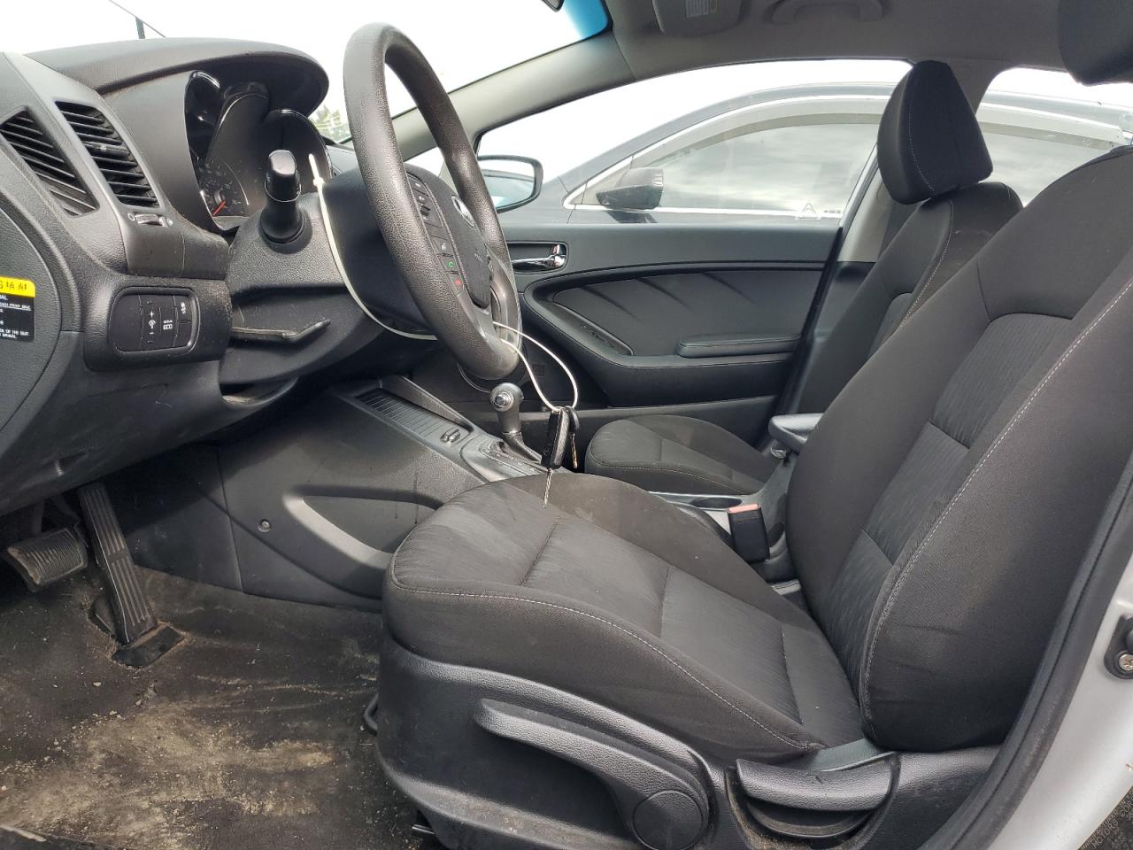 Image 1 of 2016 KIA FORTE LX 2016 with VIN KNAFK4A62G5610328