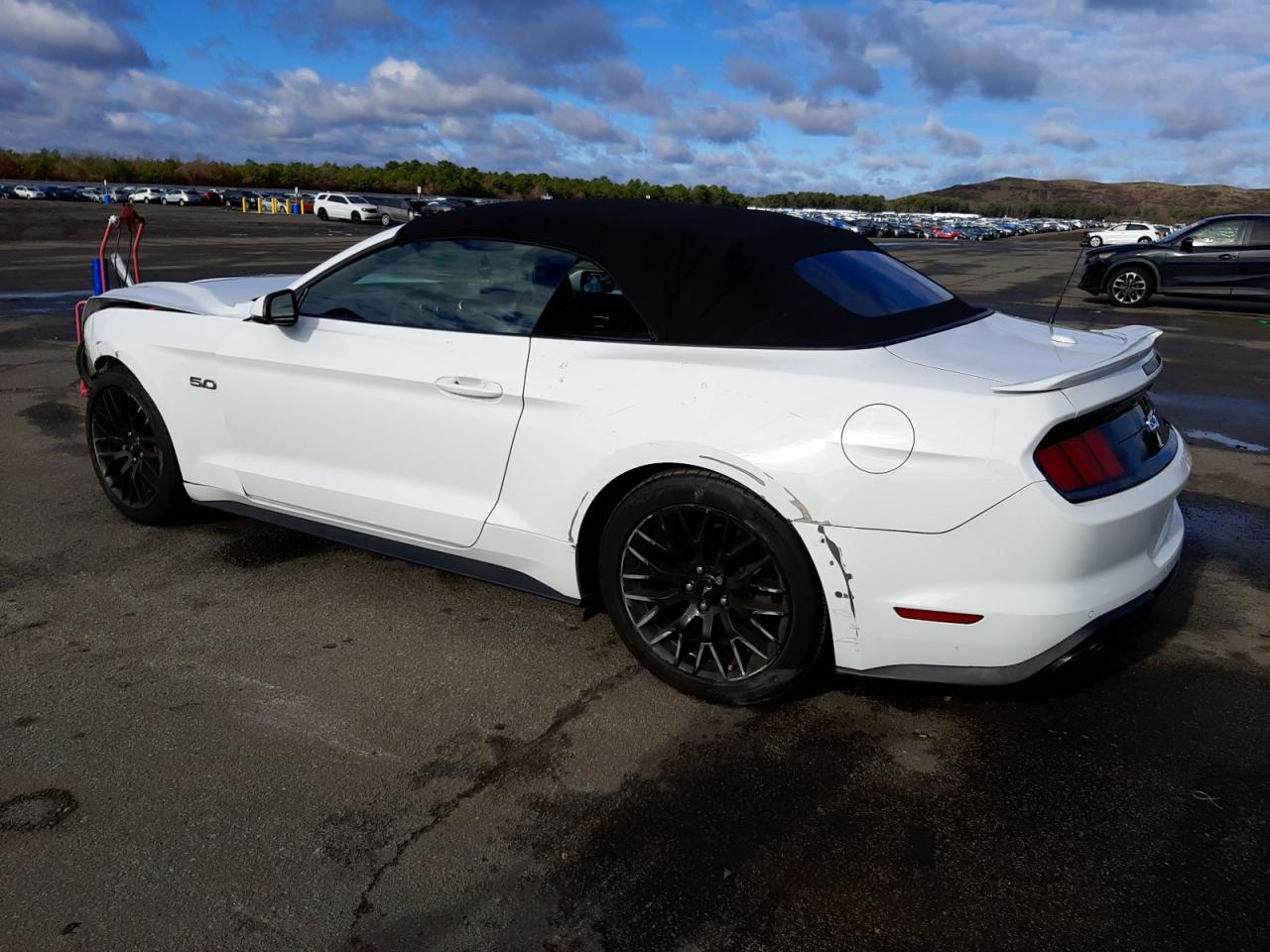 Obraz 2 z 2018 FORD MUSTANG GT 2018 z VIN 1FATP8FF5J5153180